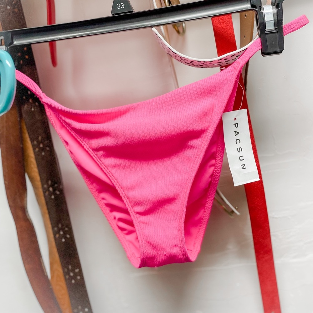Pacsun pink high cut bikini bottom nwt size large 💓